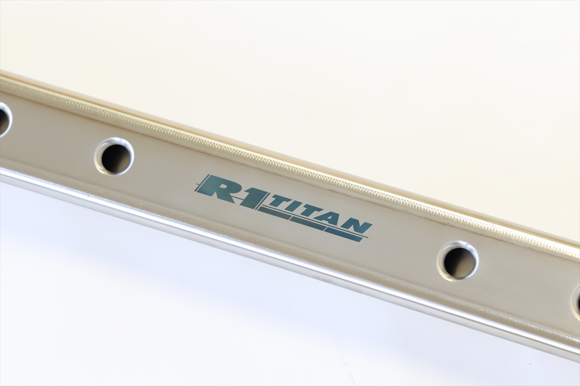 株式会社アミューズ・コーポレーション / FL5 R1TITAN Brace Bar STTI